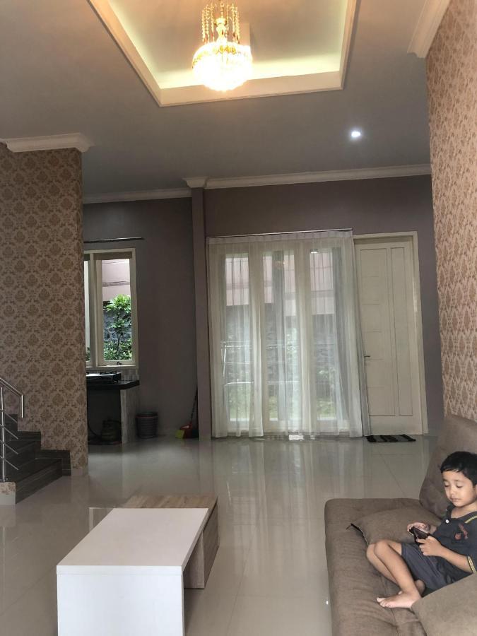 Villa Kusuma Hill A8 Batu  Luaran gambar