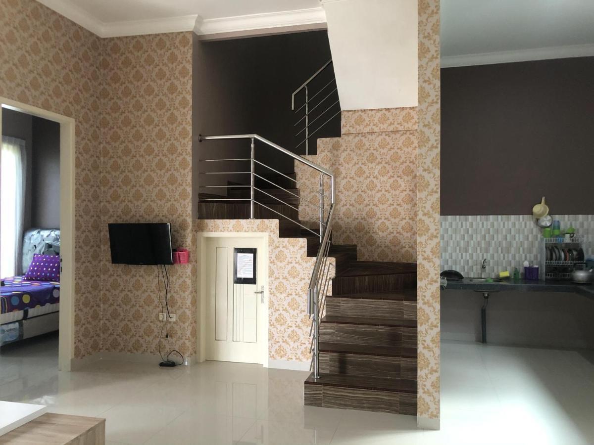 Villa Kusuma Hill A8 Batu  Luaran gambar
