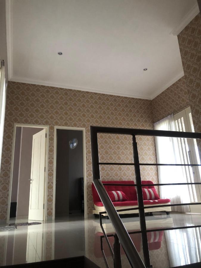 Villa Kusuma Hill A8 Batu  Luaran gambar