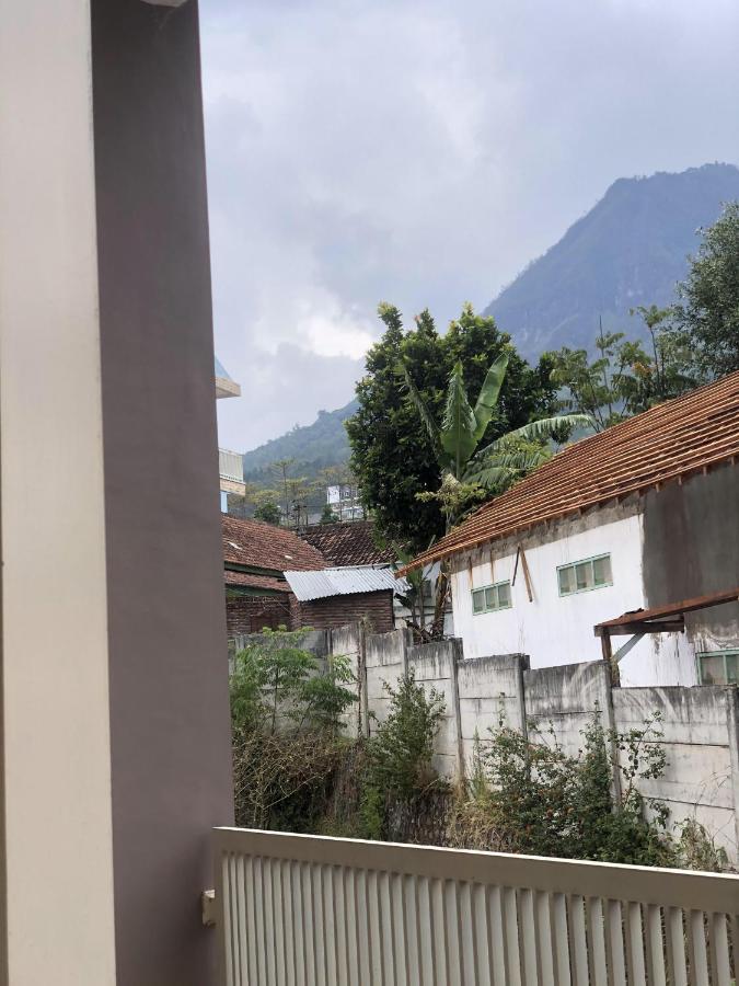Villa Kusuma Hill A8 Batu  Luaran gambar